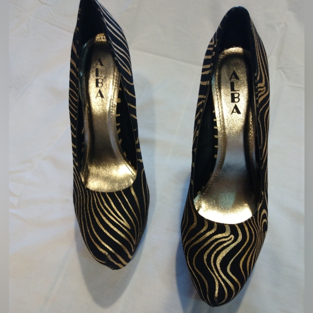 Platform heels - Picture 3 of 4